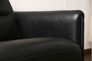 中古　極美品　EKORNES(エコーネス)　ストレスレス　エミリー　くつろぎの時間におすすめの本革ソファ(電動モーター式、二人掛け、2Pソファ、スチール、マットブラック、2P、北欧)(定価約78万円)(R-064727)