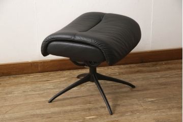 中古　美品　EKORNES(エコーネス)　トーキョー　ヘッドレスト付ローバック　Mサイズ　オットマン付き!!スタイリッシュなデザインが魅力のストレスレスチェア(スターベース、1人掛けソファ、1Pソファ、アームチェア、リクライニングチェア、フットスツール、北欧、本革、レザーチェア)(定価約35万2千円)(R-064728)
