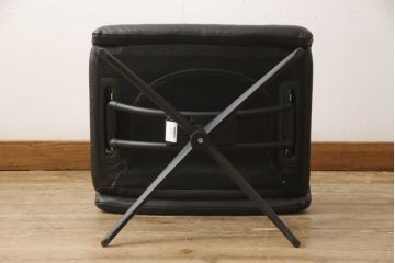 中古　美品　EKORNES(エコーネス)　トーキョー　ヘッドレスト付ローバック　Mサイズ　オットマン付き!!スタイリッシュなデザインが魅力のストレスレスチェア(スターベース、1人掛けソファ、1Pソファ、アームチェア、リクライニングチェア、フットスツール、北欧、本革、レザーチェア)(定価約35万2千円)(R-064728)