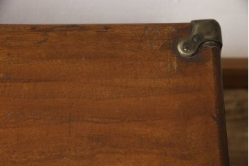 ヨーロッパアンティーク　くすのき(楠)材　レトロな空間演出を盛り上げてくれる船トランク(舟トランク、ブランケットボックス、トランクテーブル、センターテーブル、ローテーブル、ディスプレイ)(R-064729)