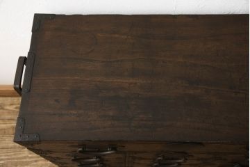 和製アンティーク　激レアデザイン!!　大振りの丸金具が魅力的な引き出し12杯付きの帳場小箪笥(帳場箪笥、収納タンス、時代箪笥、引き出し)(R-064732)