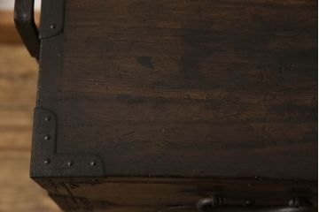 和製アンティーク　激レアデザイン!!　大振りの丸金具が魅力的な引き出し12杯付きの帳場小箪笥(帳場箪笥、収納タンス、時代箪笥、引き出し)(R-064732)