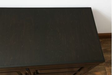中古　美品　松本民芸家具風　和洋どちらのインテリアにも取り入れやすいローボード(テレビ台、テレビボード、収納棚、戸棚)(R-064735)
