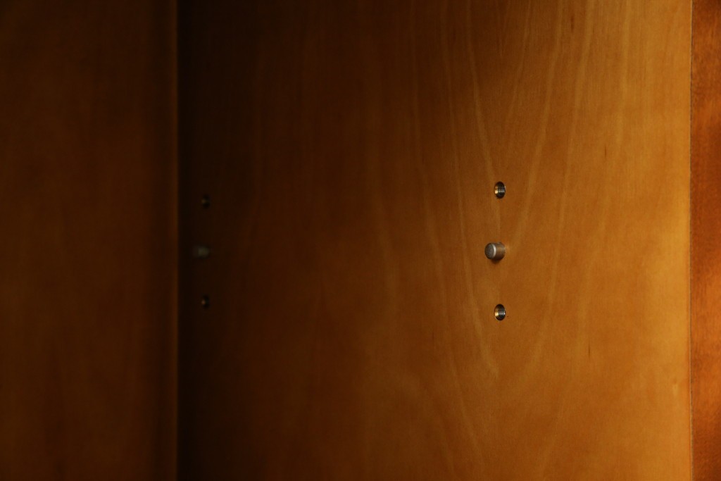 中古　横浜クラシック家具　ダニエル(Daniel)　アーリーアメリカン　A-206　気品漂うデザインが魅力のサイドボード　定価約64万円　(R-064746)