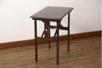 和製アンティーク　山葉(ヤマハ、日本楽器)　シンプルな透かしがアクセントの折り畳みテーブル(折りたたみ机、サイドテーブル、コンソールテーブル、作業台、カフェテーブル、コーヒーテーブル)(R-064749)