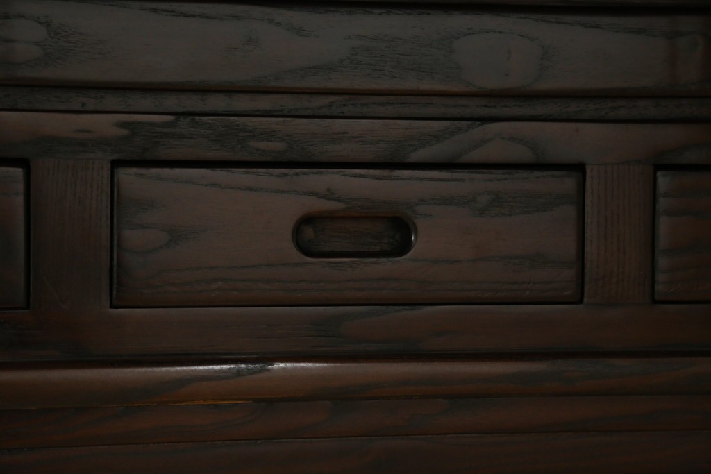 中古　広島県　博永家具　高級感漂う和モダンデザインが魅力の囲炉裏ダイニングセット　定価約134万円　(R-064836)