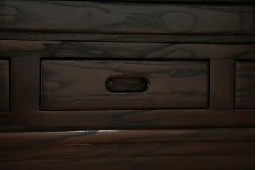 中古　広島県　博永家具　高級感漂う和モダンデザインが魅力の囲炉裏ダイニングセット　定価約134万円　(R-064836)