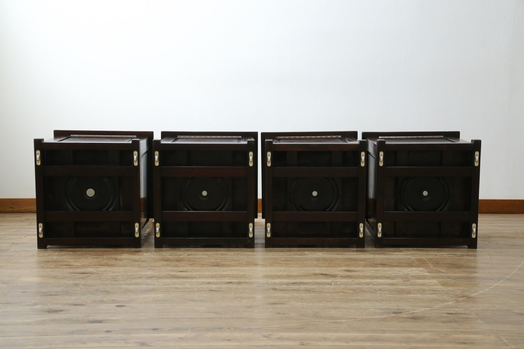 中古　広島県　博永家具　高級感漂う和モダンデザインが魅力の囲炉裏ダイニングセット　定価約134万円　(R-064836)