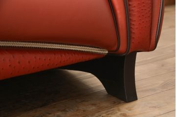 中古　美品　イタリア　Formitalia(フォルミタリア)　Lamborghini(ランボルギーニ)コレクション　鮮やかな赤が目を惹く本革2人掛けソファ(レザー、2Pソファ)(定価約90万円)(R-064838)