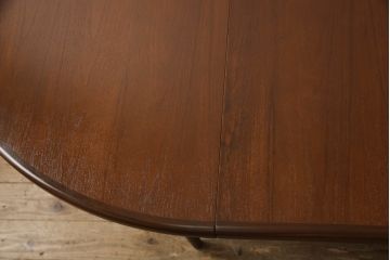 イギリスビンテージ　G-PLAN(ジープラン)　木の温もりが感じられるダイニングテーブル(エクステンションテーブル、拡張式テーブル、ラウンドテーブル、2人掛け、4人掛け、6人掛け、ヴィンテージ、北欧)(R-064840)