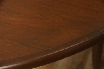 イギリスビンテージ　G-PLAN(ジープラン)　木の温もりが感じられるダイニングテーブル(エクステンションテーブル、拡張式テーブル、ラウンドテーブル、2人掛け、4人掛け、6人掛け、ヴィンテージ、北欧)(R-064840)