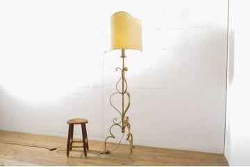 イタリアフィレンツェビンテージ　FABBRICA LAMPADARI　上品な佇まいが魅力のロートアイアンスタンドライト(フロアスタンド、ヴィンテージ)(R-064841)