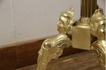 新品未使用　イタリア製　組み立て式　真鍮(しんちゅう)　ゴージャスな装飾が空間に華やぎをもたらすコートハンガー(ポールハンガー、ホールハンガー、帽子掛け、店舗什器)(定価約5万円)(R-064843)