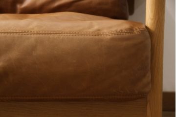 中古　IDEE(イデー)　DIMANCHE SOFA(C3)Leather(ディモンシュソファ)　本革(フルグレインレザー)　使い込まれた味わいが魅力的な2.5人掛けソファ(3人掛けソファ、2人掛けソファ)(定価約35万円)(R-064864)