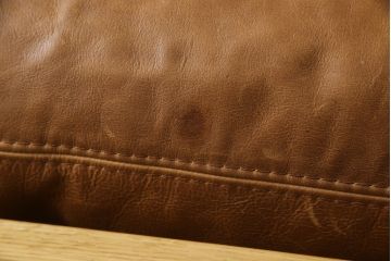 中古　IDEE(イデー)　DIMANCHE SOFA(C3)Leather(ディモンシュソファ)　本革(フルグレインレザー)　使い込まれた味わいが魅力的な2.5人掛けソファ(3人掛けソファ、2人掛けソファ)(定価約35万円)(R-064864)