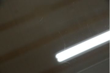 中古　arflex(アルフレックス)　MONTAGNA(モンターニャ)　W字型の脚のデザインがお洒落なセンターテーブル(ガラステーブル、ローテーブル、カクテルテーブル、カフェテーブル)(定価約20万円)(R-064881)