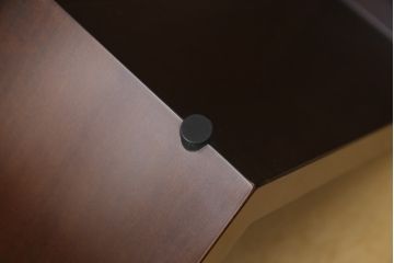 中古　arflex(アルフレックス)　MONTAGNA(モンターニャ)　W字型の脚のデザインがお洒落なセンターテーブル(ガラステーブル、ローテーブル、カクテルテーブル、カフェテーブル)(定価約20万円)(R-064881)