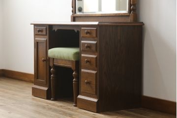 中古　美品　三越家具(現カントリーハウス)　Brugge(ブルージュ)　オーク材　クラシカルな雰囲気漂うドレッサーとスツールのセット(鏡台、ミラー、イス、椅子)(定価約33万円)(R-064886)