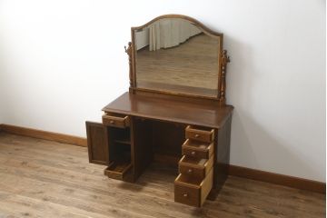 中古　美品　三越家具(現カントリーハウス)　Brugge(ブルージュ)　オーク材　クラシカルな雰囲気漂うドレッサーとスツールのセット(鏡台、ミラー、イス、椅子)(定価約33万円)(R-064886)