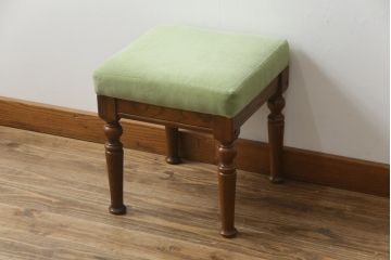 中古　美品　三越家具(現カントリーハウス)　Brugge(ブルージュ)　オーク材　クラシカルな雰囲気漂うドレッサーとスツールのセット(鏡台、ミラー、イス、椅子)(定価約33万円)(R-064886)