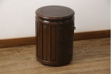 中古　広島県　博永家具　便利な収納付き!!シックな色合いと美しい杢目が目を惹くまる花台(スツール、サイドテーブル、サイドチェスト、サイドキャビネット、飾り台)(R-064894)