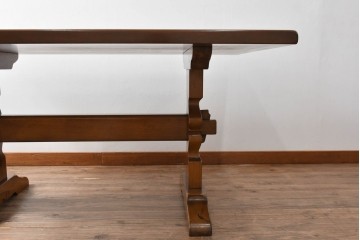 中古　バロッサバレンティ(VARO,S.A. VALENTI)　しっかりとした脚のつくりが魅力的なダイニングテーブル　定価約100万円　(R-064896)