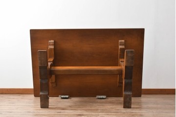 中古　バロッサバレンティ(VARO,S.A. VALENTI)　しっかりとした脚のつくりが魅力的なダイニングテーブル　定価約100万円　(R-064896)