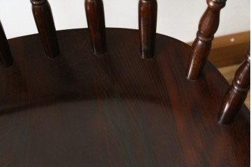 和製ビンテージ　ビーチ材　柏木工　凝った装飾が魅力的なウィンザーチェア2脚セット　(R-064898)