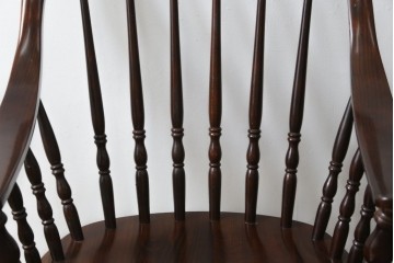 和製ビンテージ　ビーチ材　柏木工　凝った装飾が魅力的なウィンザーチェア2脚セット　(R-064898)