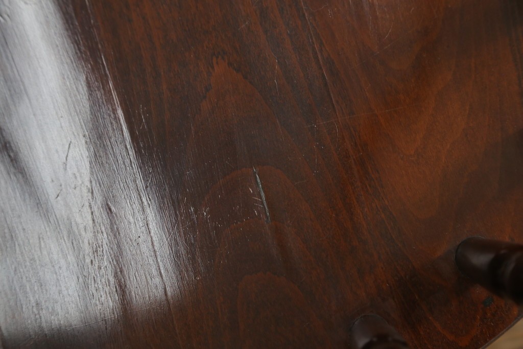 和製ビンテージ　ビーチ材　柏木工　凝った装飾が魅力的なウィンザーチェア2脚セット　(R-064898)