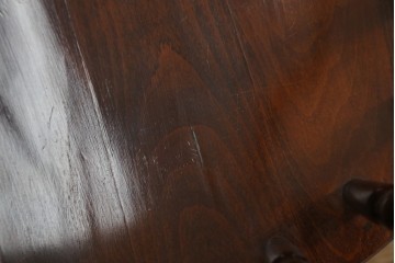 和製ビンテージ　ビーチ材　柏木工　凝った装飾が魅力的なウィンザーチェア2脚セット　(R-064898)