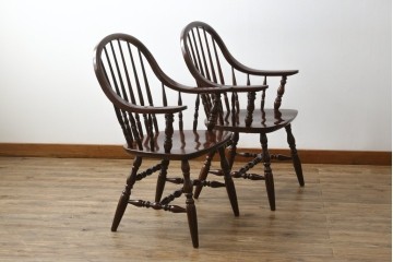 和製ビンテージ　ビーチ材　柏木工　凝った装飾が魅力的なウィンザーチェア2脚セット　(R-064898)