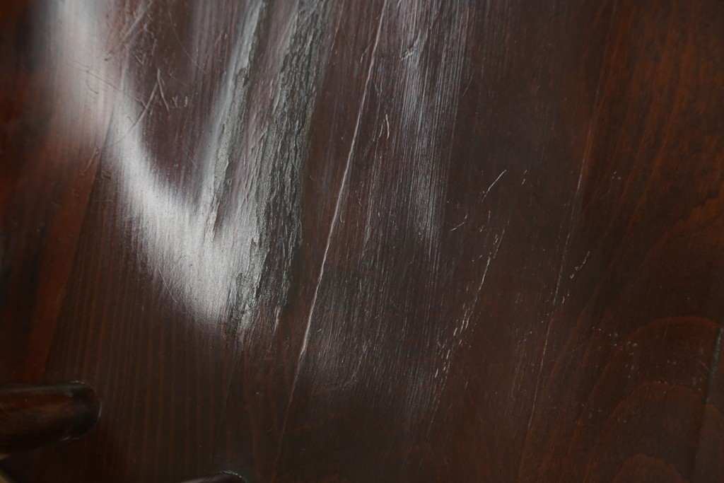 和製ビンテージ　ビーチ材　柏木工　凝った装飾が魅力的なウィンザーチェア2脚セット　(R-064898)