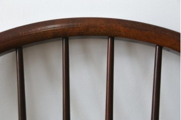 和製ビンテージ　ビーチ材　柏木工　凝った装飾が魅力的なウィンザーチェア2脚セット　(R-064898)