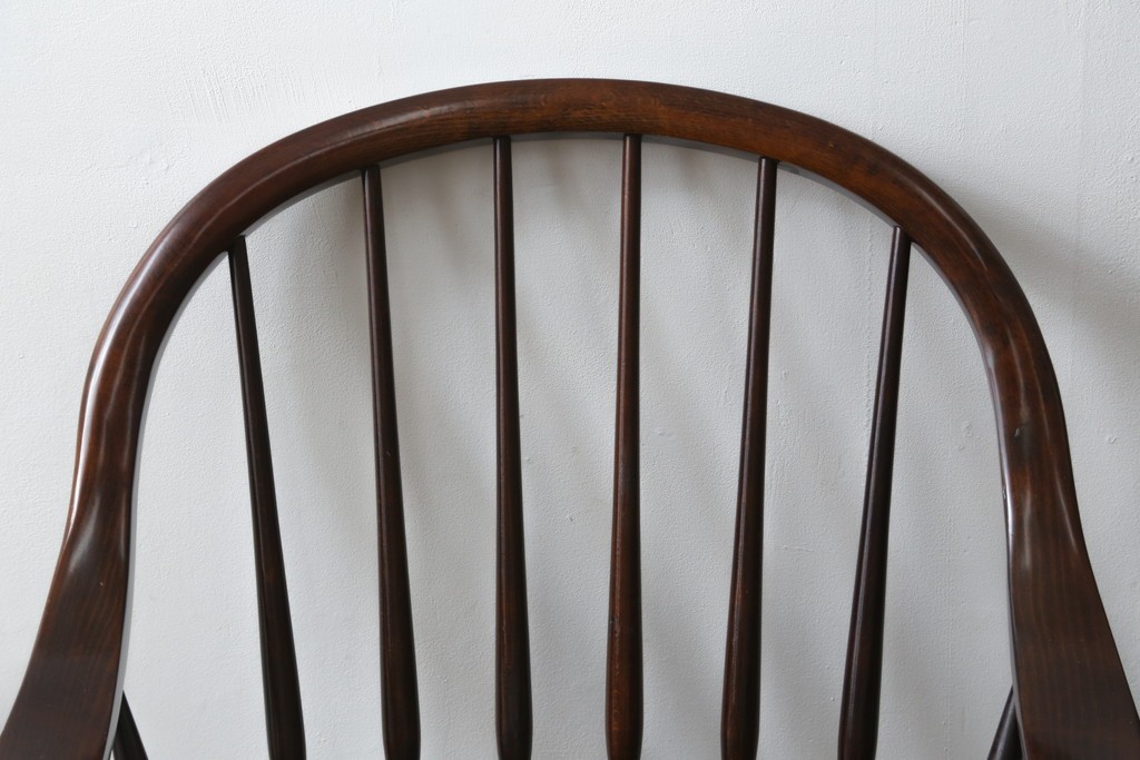 和製ビンテージ　ビーチ材　柏木工　凝った装飾が魅力的なウィンザーチェア2脚セット　(R-064898)