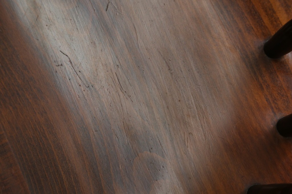 和製ビンテージ　ビーチ材　柏木工　凝った装飾が魅力的なウィンザーチェア2脚セット　(R-064898)