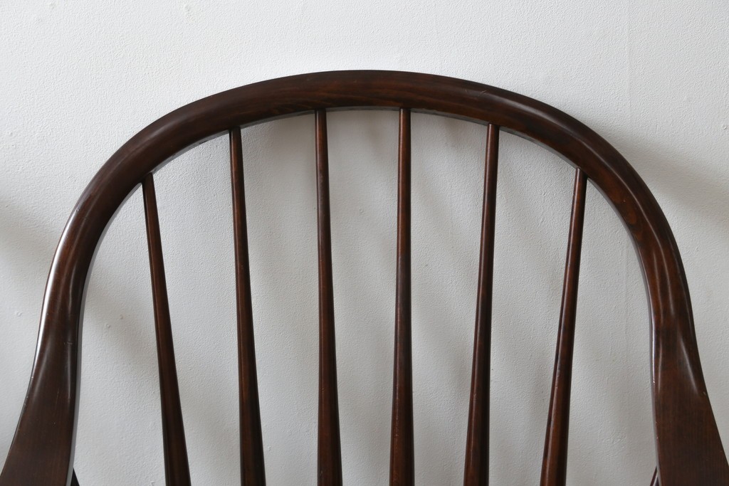 和製ビンテージ　ビーチ材　柏木工　凝った装飾が魅力的なウィンザーチェア2脚セット　(R-064898)