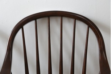 和製ビンテージ　ビーチ材　柏木工　凝った装飾が魅力的なウィンザーチェア2脚セット　(R-064898)