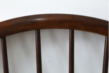 和製ビンテージ　ビーチ材　柏木工　凝った装飾が魅力的なウィンザーチェア2脚セット(ウインザーチェア、アームチェア、かしわ木工、KASHIWA、スピンドルバック、椅子、ヴィンテージ、バラ売り可能)(R-064899)