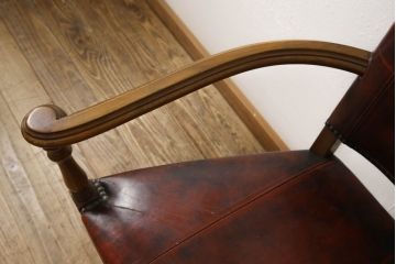 中古　バロッサバレンティ(VARO,S.A. VALENTI)　優美なシルエットが目を引くカクトワール・チェア(椅子、ダイニングチェア、アームチェア)(定価約20万円)(R-064903)