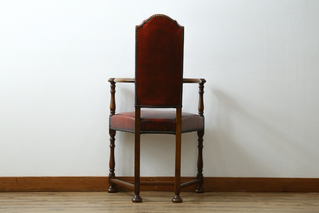中古　バロッサバレンティ(VARO,S.A. VALENTI)　優美なシルエットが目を引くカクトワール・チェア　定価約20万円　(R-064904)