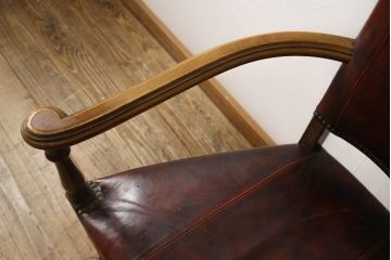 中古　バロッサバレンティ(VARO,S.A. VALENTI)　優美なシルエットが目を引くカクトワール・チェア(椅子、ダイニングチェア、アームチェア)(定価約20万円)(R-064904)