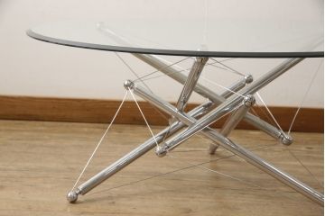 中古　美品　Cassina(カッシーナ)　713　スタイリッシュなデザインがワンランク上の暮らしを演出するセンターテーブル(ローテーブル、カクテルテーブル、カフェテーブル、コーヒーテーブル、ラウンドテーブル、ガラス)(定価約46万円)(R-064905)