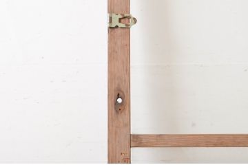 アンティーク建具　経年を感じさせる木味が魅力のガラス戸1枚(引き戸)(R-064910)