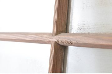 アンティーク建具　経年を感じさせる木味が魅力のガラス戸1枚(引き戸)(R-064911)