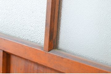 アンティーク建具　ダイヤガラス入り　レトロな雰囲気漂うガラス引き戸2枚セット(ガラス戸)(R-064915)