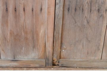 アンティーク建具　経年を感じさせる木味が魅力のガラス戸3枚セット(引き戸)(R-064922)