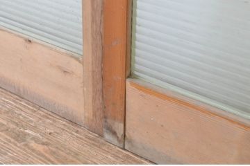 アンティーク建具　ペイント仕上げ限定　モールガラス入り　シンプルなデザインでどんなお部屋にも取り入れやすいガラス戸2枚セット(引き戸)(R-064927)