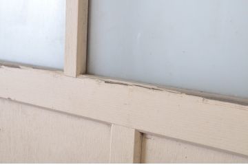 アンティーク建具　ペイント仕上げ限定　レトロな雰囲気を醸し出す幅広ガラス戸1枚(引き戸)(R-064939)