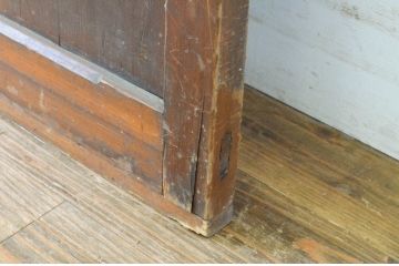 アンティーク建具　古い洋館の素朴な引き戸1枚(板戸)(R-064940)